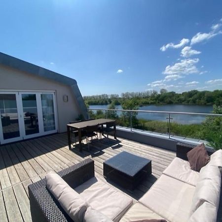 Reed Warbler - Hm111 - Lower Mill Estate Penthouse Apartment With Spa Access Somerford Keynes Luaran gambar
