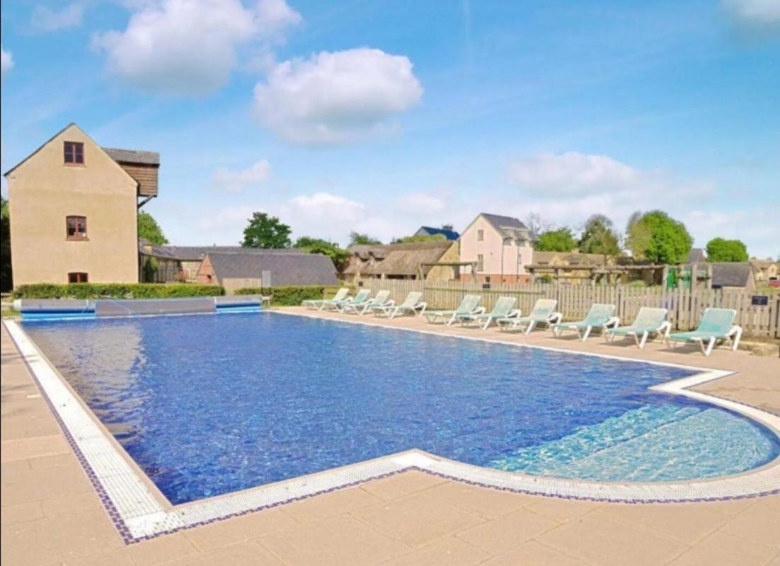Reed Warbler - Hm111 - Lower Mill Estate Penthouse Apartment With Spa Access Somerford Keynes Luaran gambar