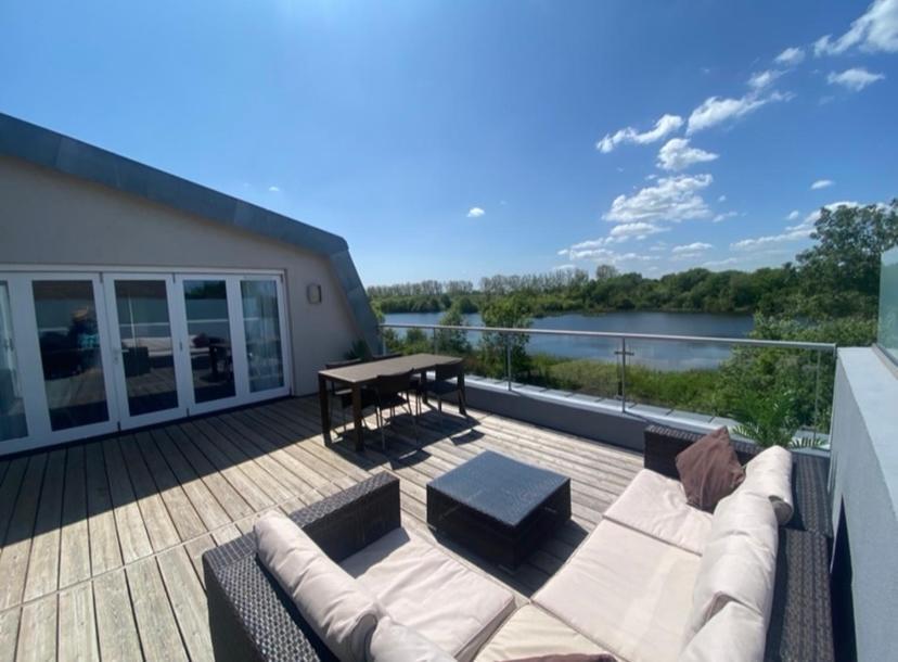 Reed Warbler - Hm111 - Lower Mill Estate Penthouse Apartment With Spa Access Somerford Keynes Luaran gambar